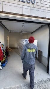 Move from Trinity Bellwoods → Leslieville (Toronto) - Moving Service in Toronto ON