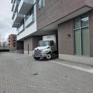 Fragile crystal glasses packed carefully by Montreal movers.