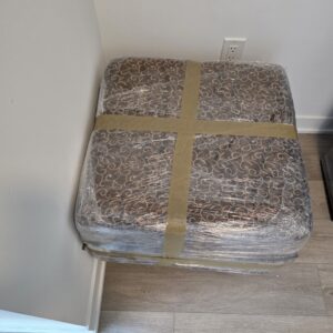 Balanced truck loading by a professional Montreal moving company.