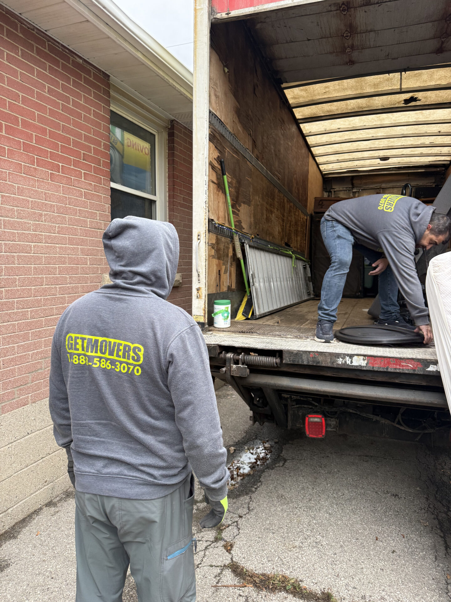 Artem - Mover in Aurora