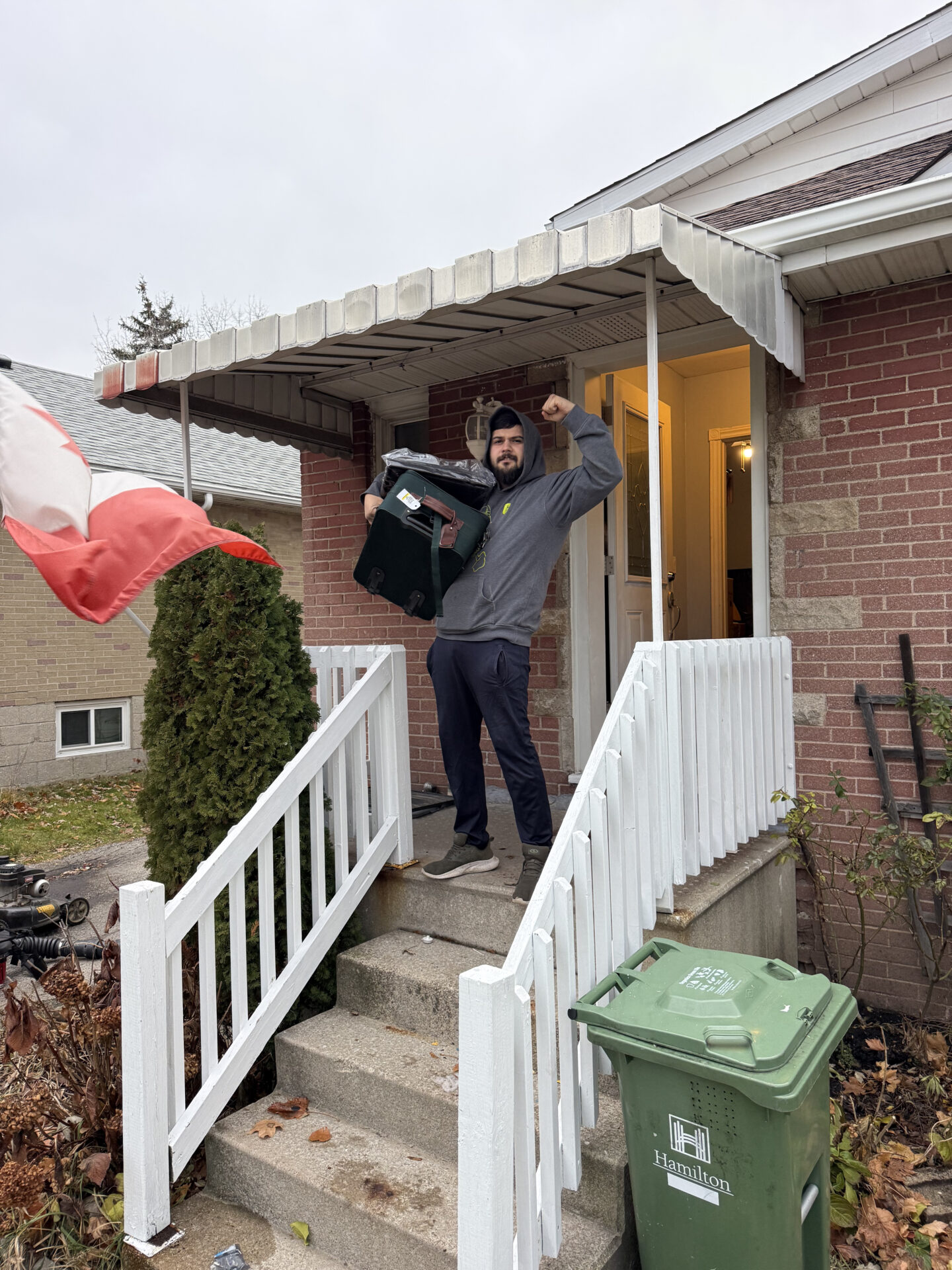 Julian - Mover in Aurora