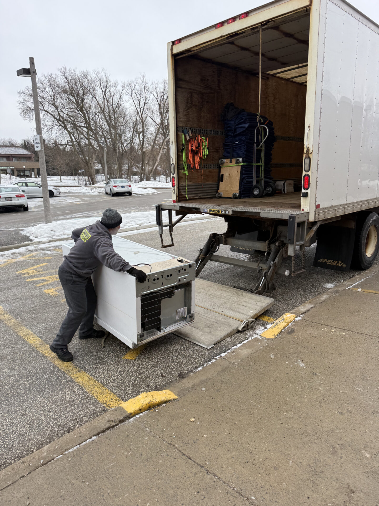 Mateo - Mover in London