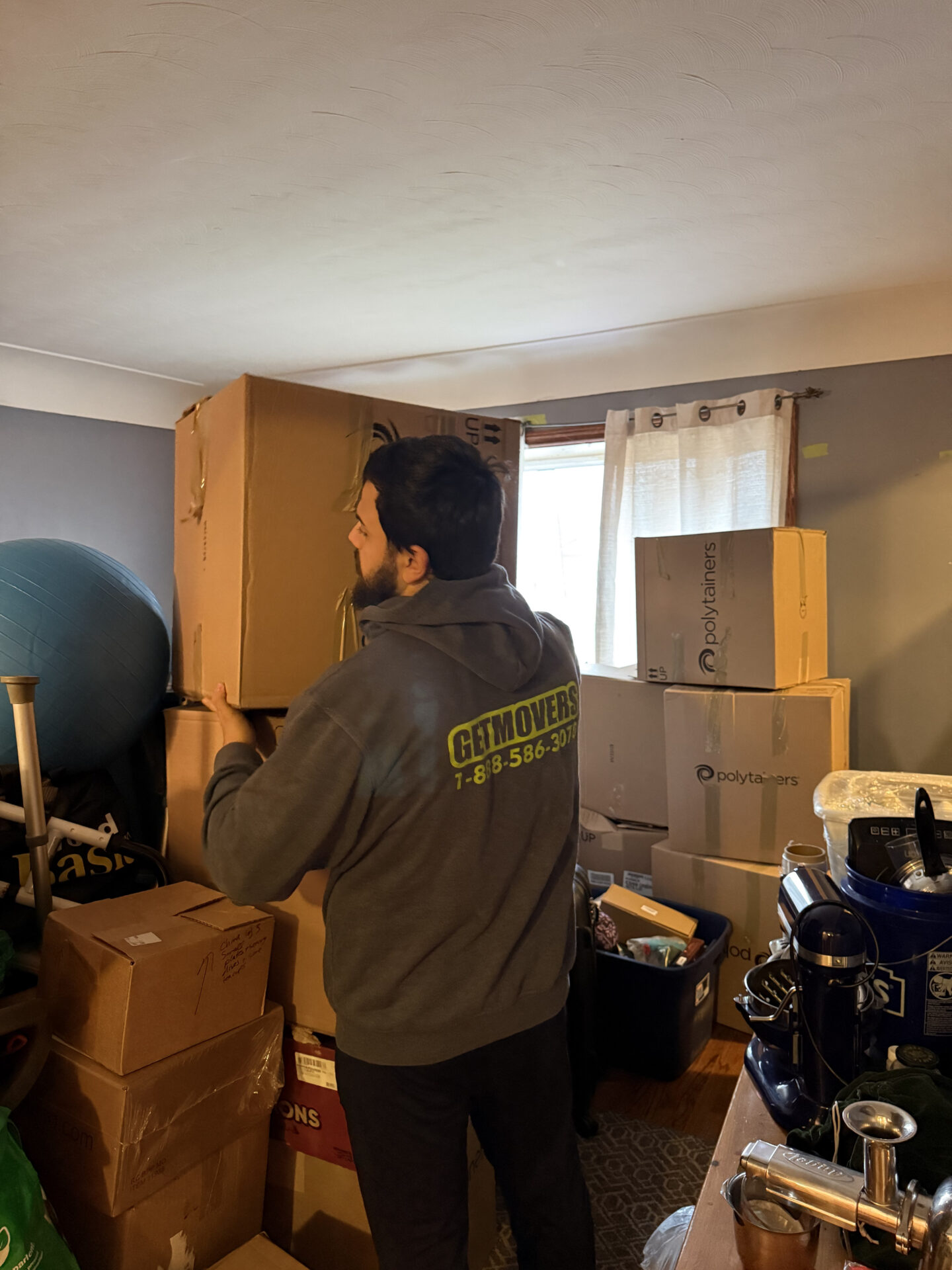 Renzo - Mover in Aurora