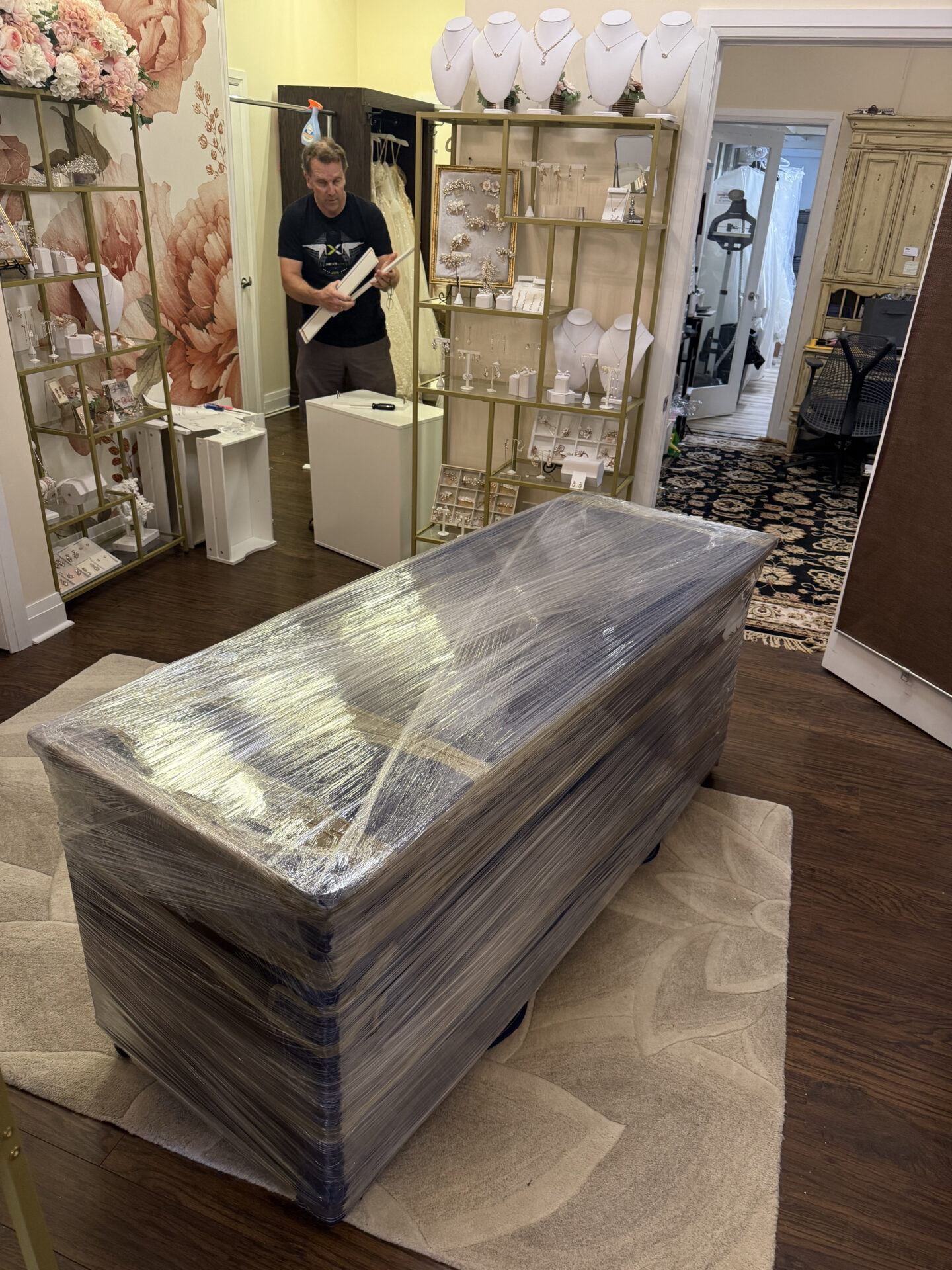 Leo - Mover in Victoria