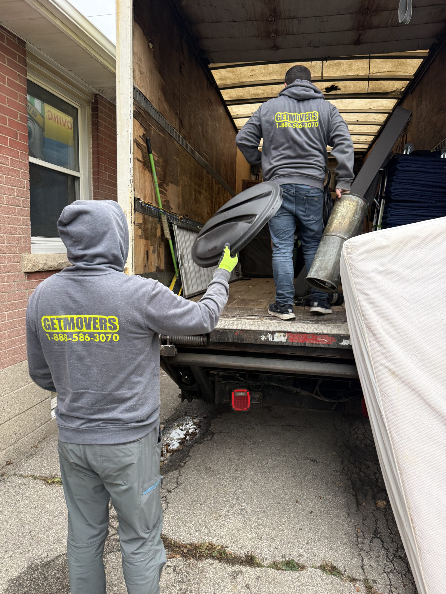 Luis - Mover in Halifax