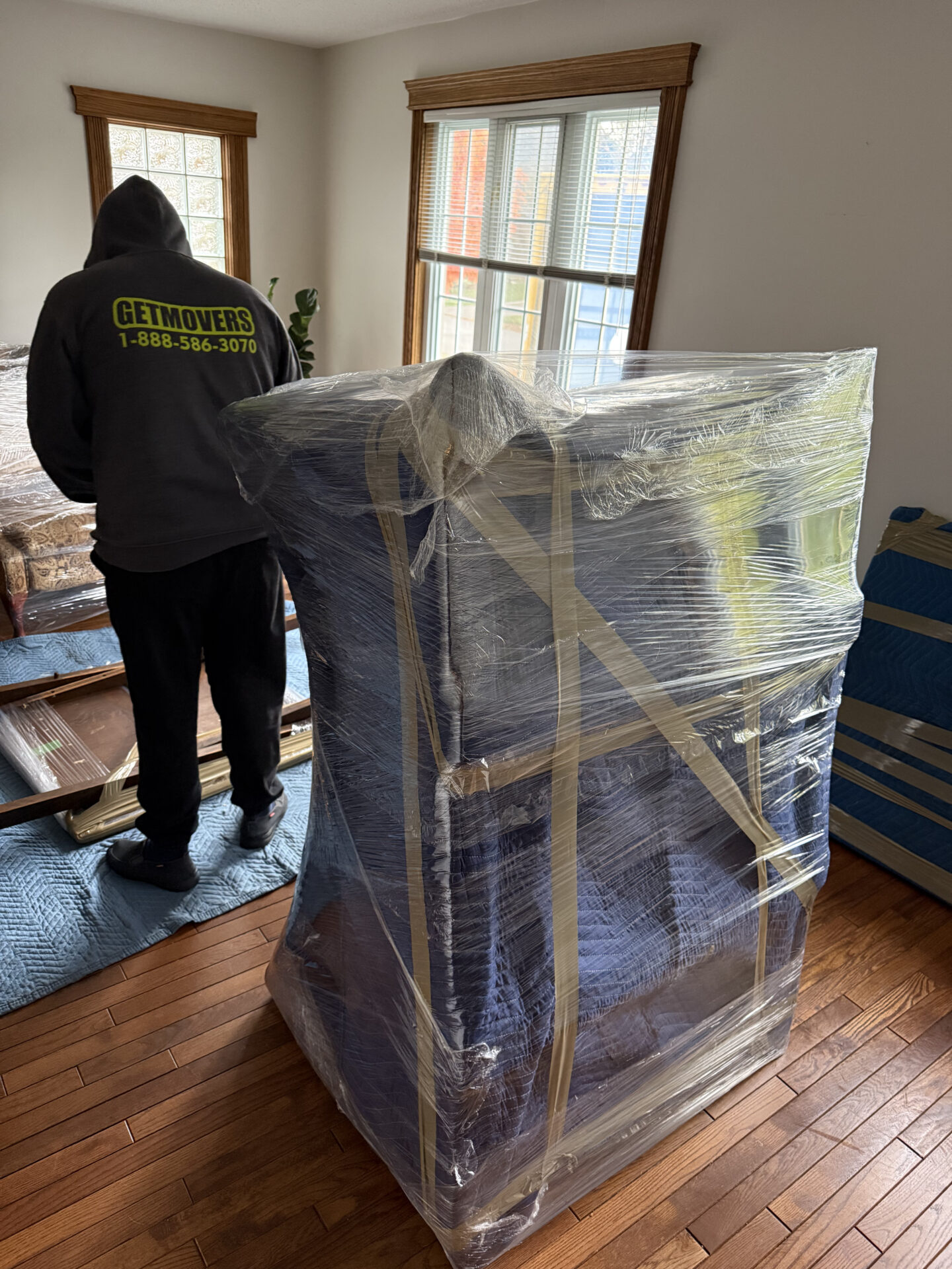 Get Movers Montreal QC photo 5