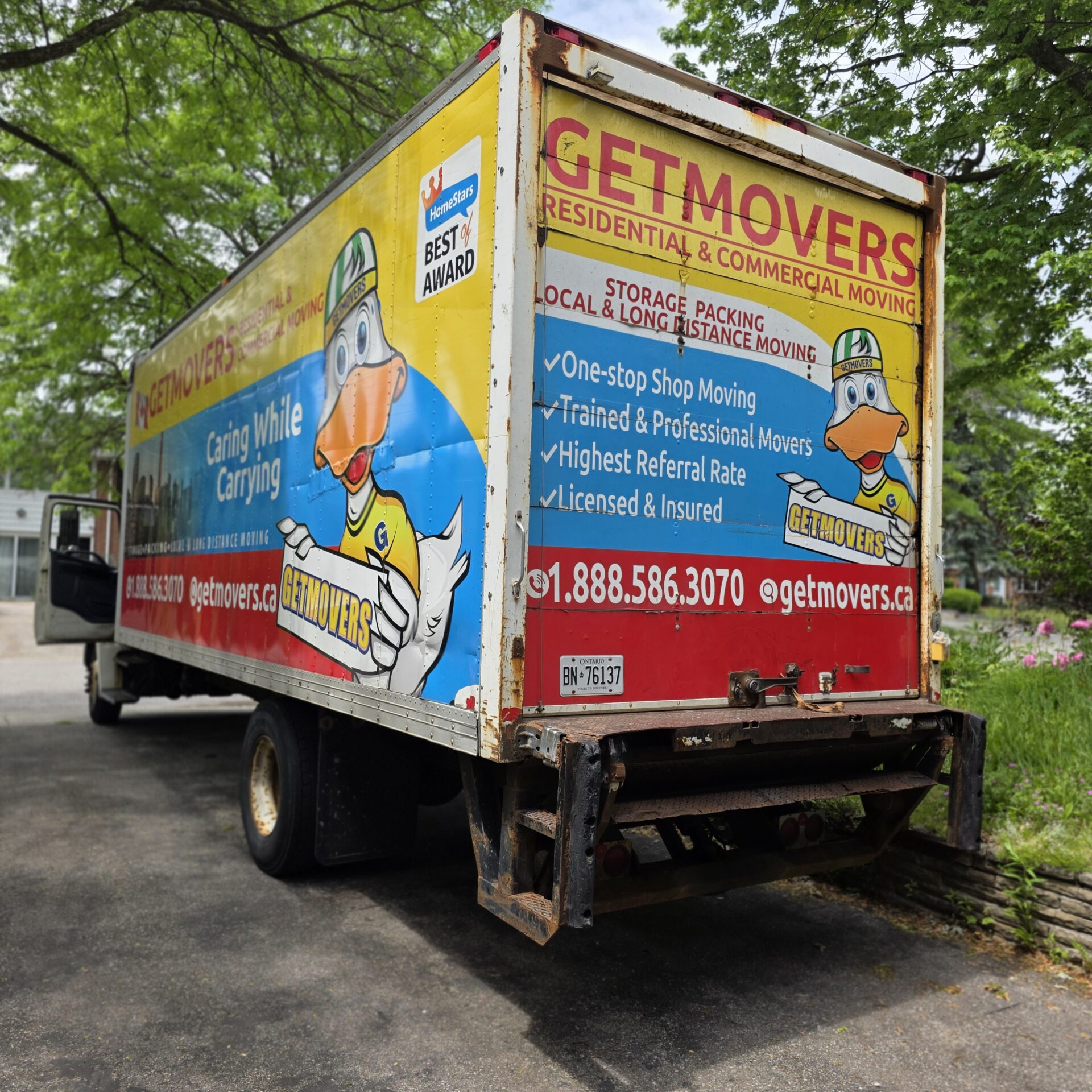 Moving truck parked safely in Pinehurst