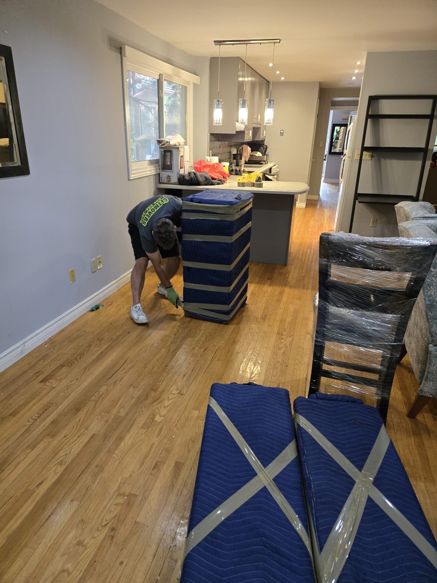 Furniture delivery and assembly for Kingsway residents