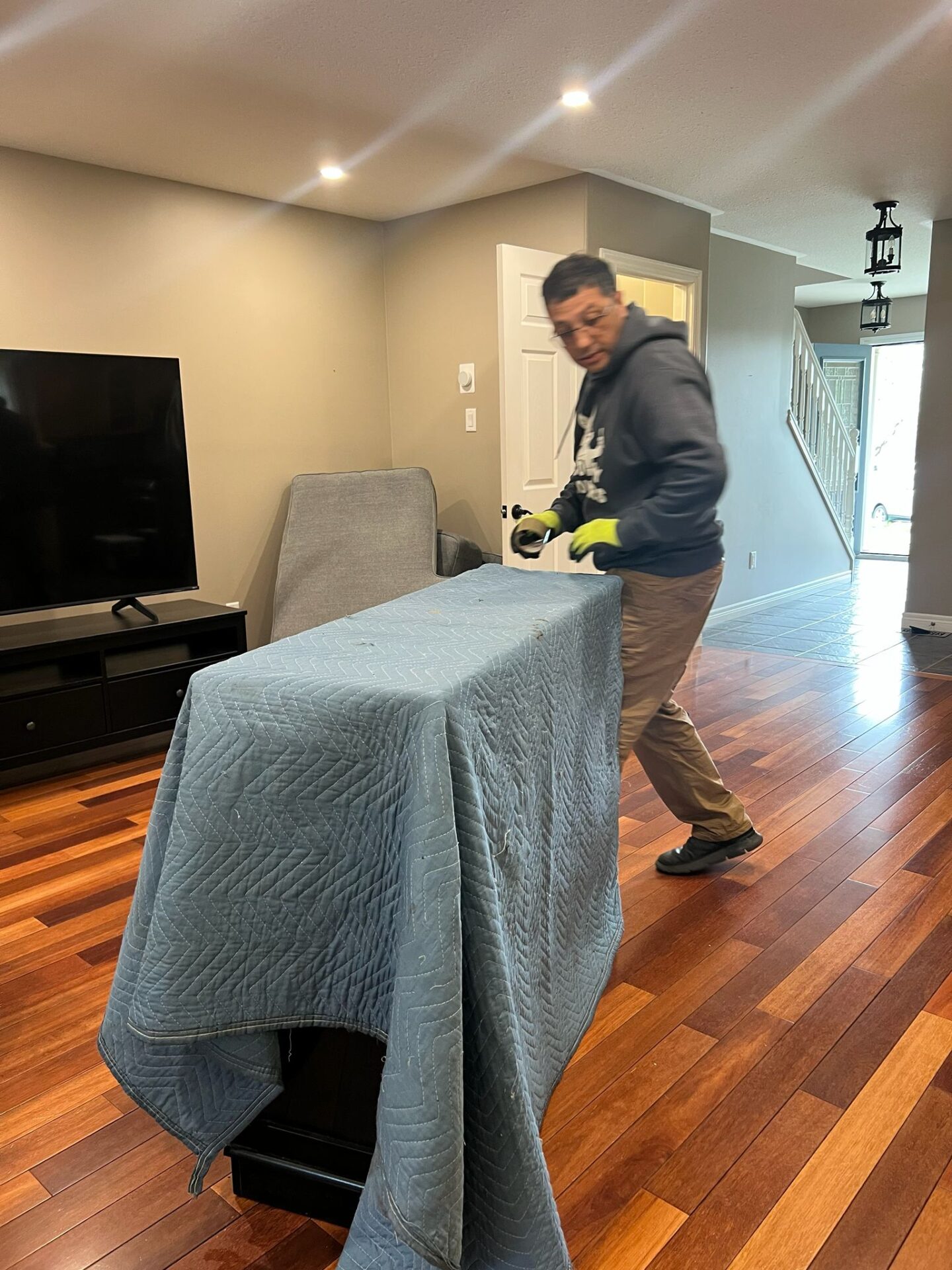 Featured move photo 1