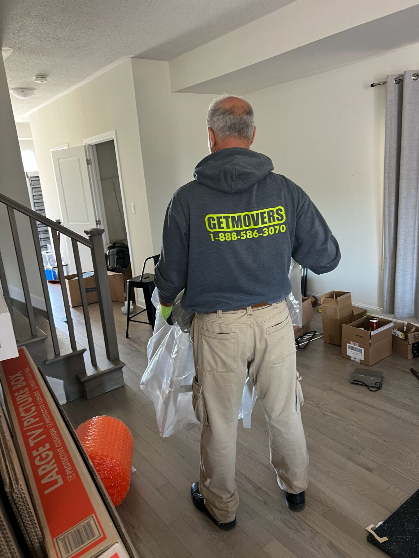 Movers delivering furniture to Downtown Brantford