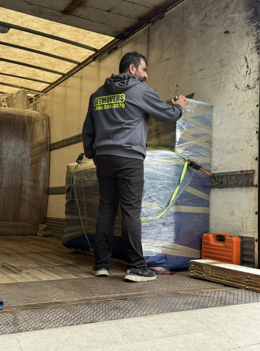 Get Movers Springhill move completed