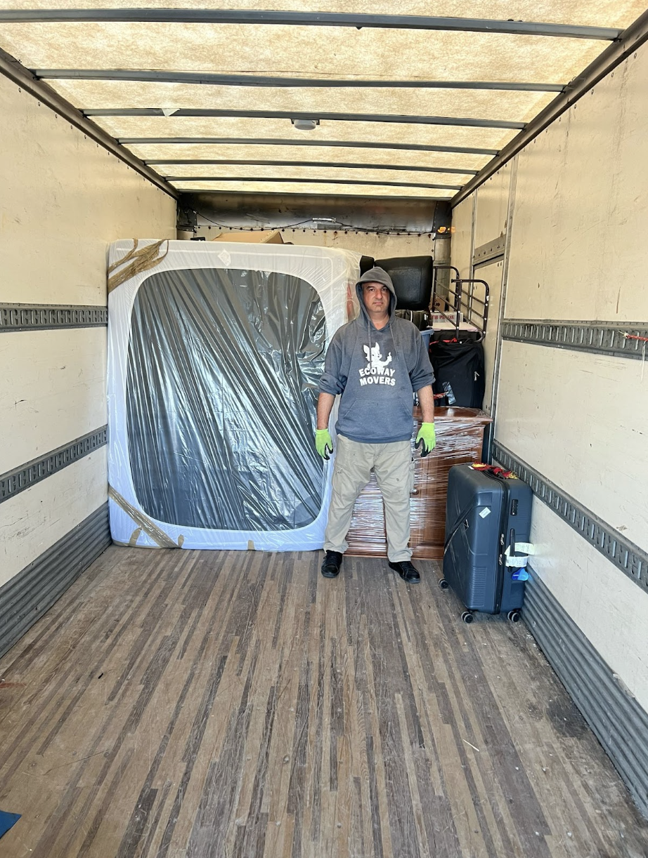 Furniture carefully wrapped and delivered to Harris Green