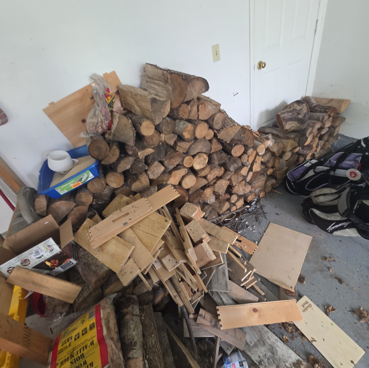 Fernwood to Downtown Victoria move — furniture delivery