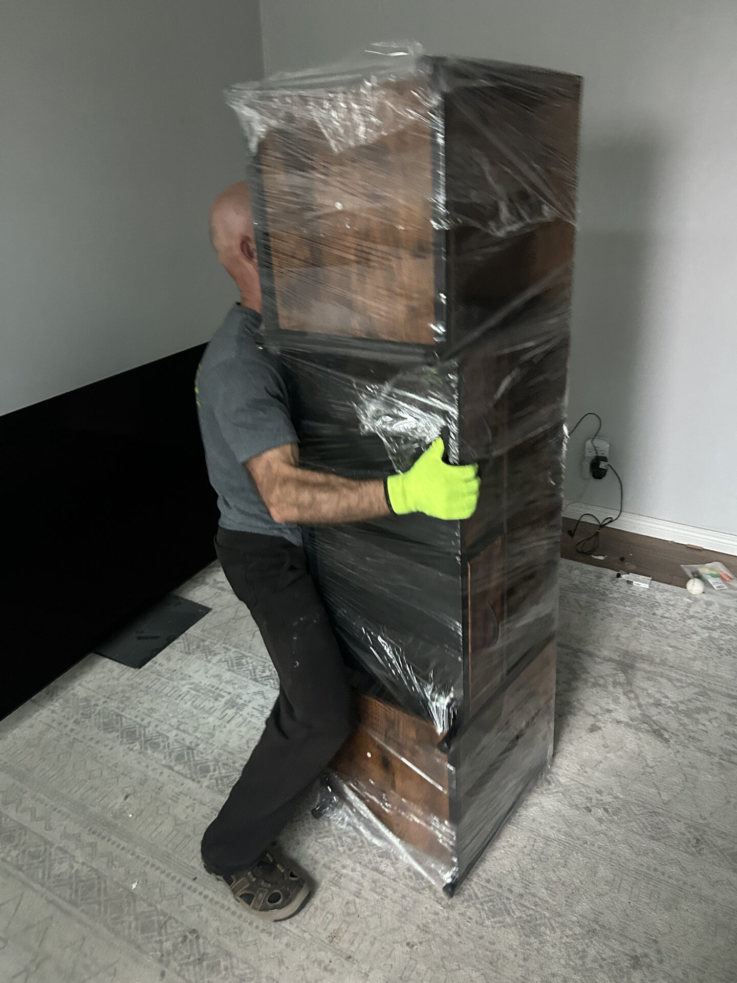 Furniture delivery in Birch Cliff