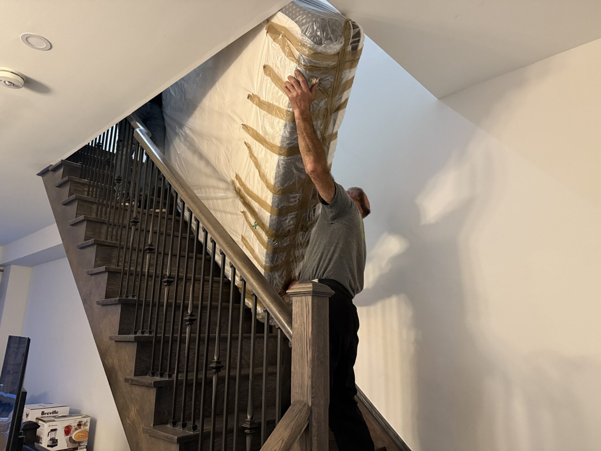 Furniture loaded safely on Harmony Rd S
