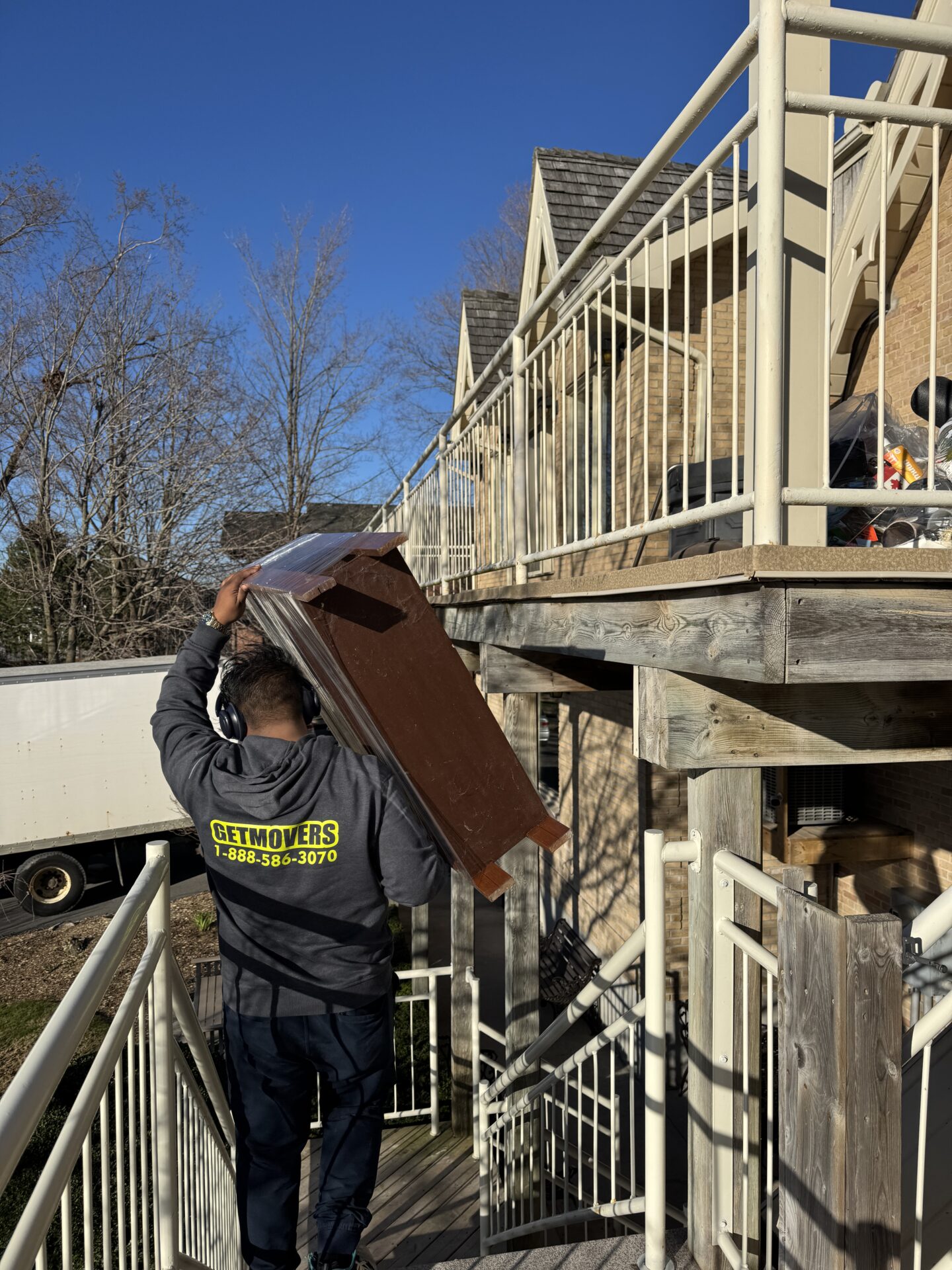 Moving logistics in Brantford area