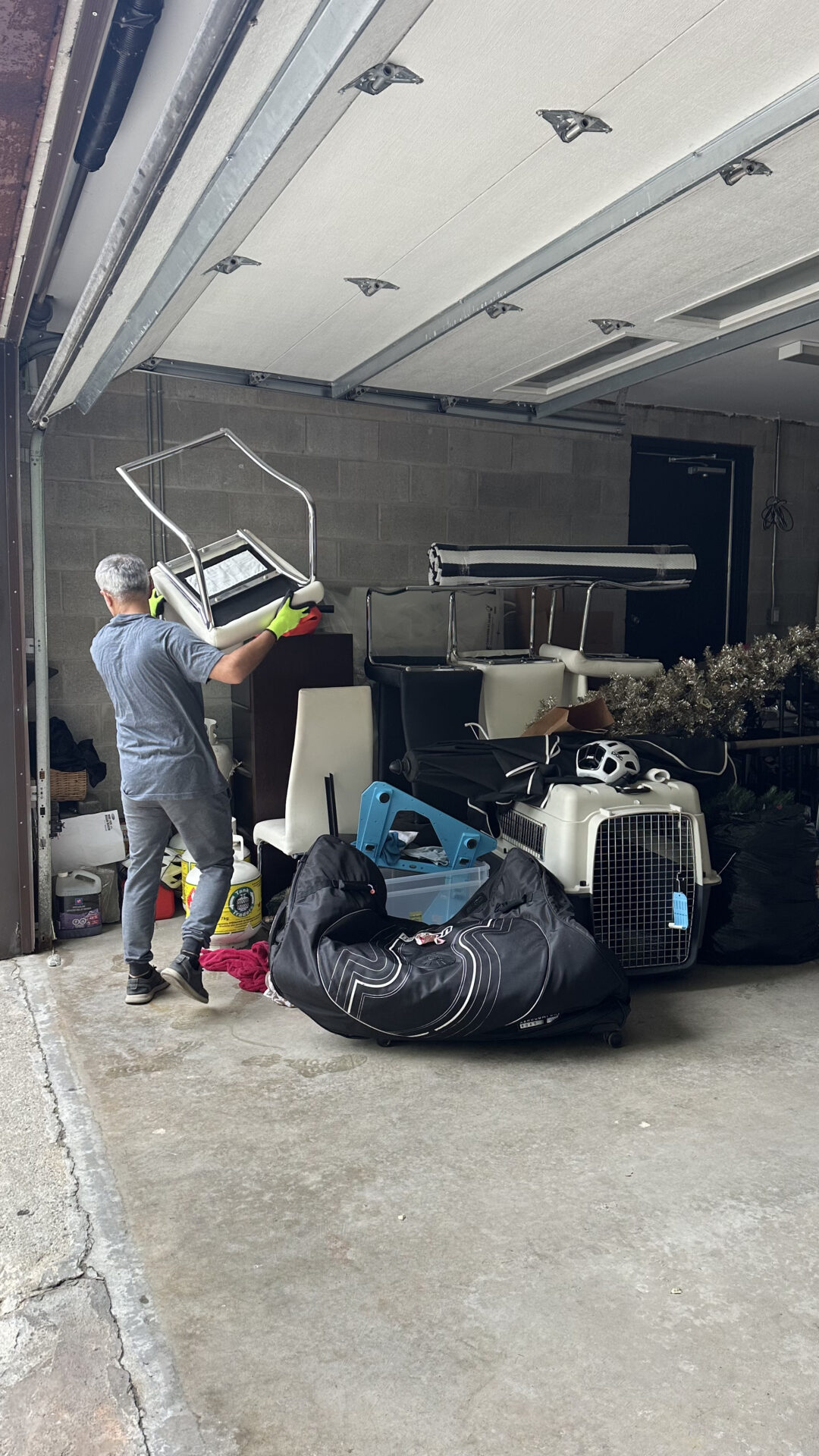 Eagle Place move completed — crew loading antique furniture