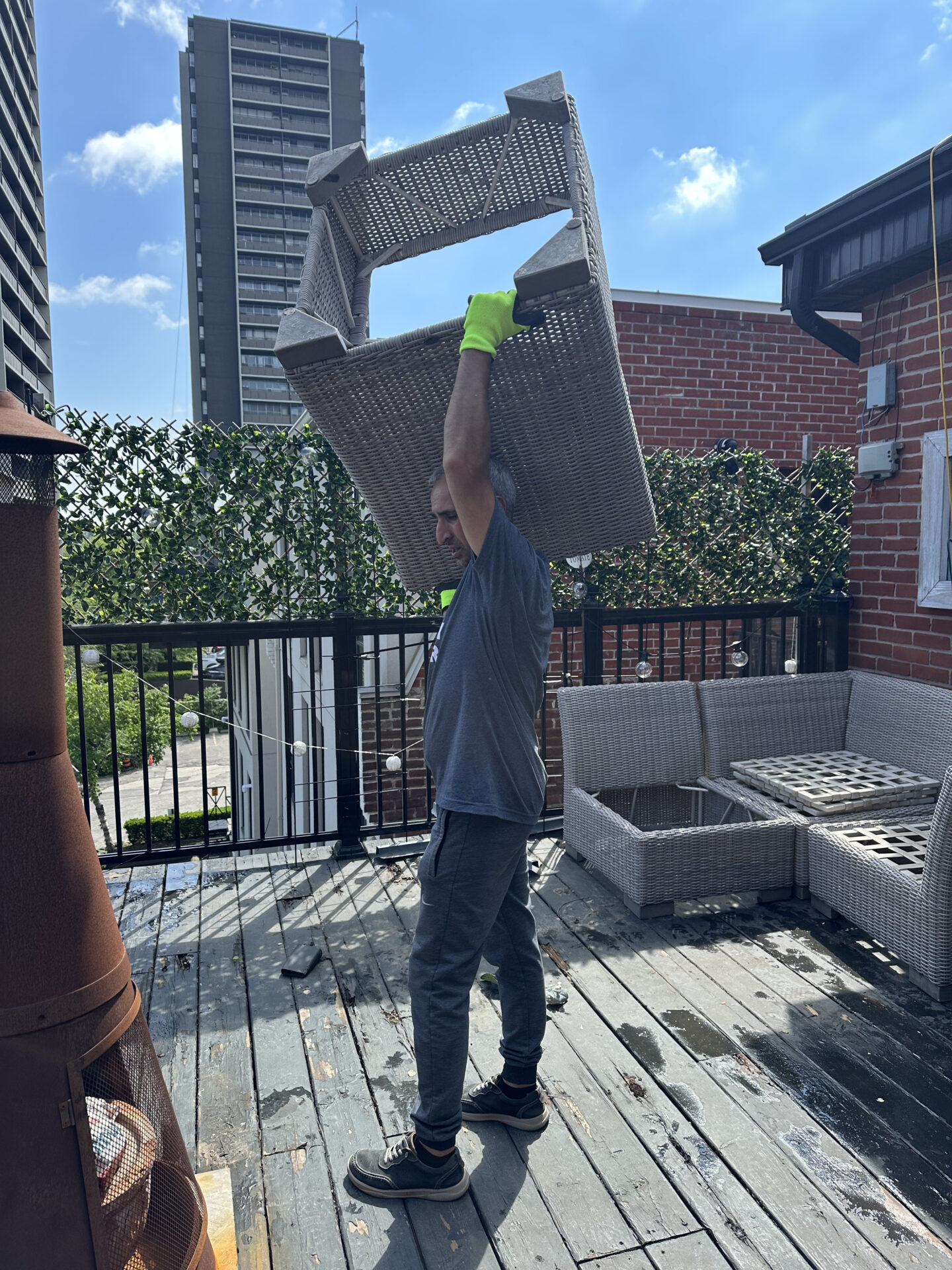 Moving from Erie Ave — truck positioned safely