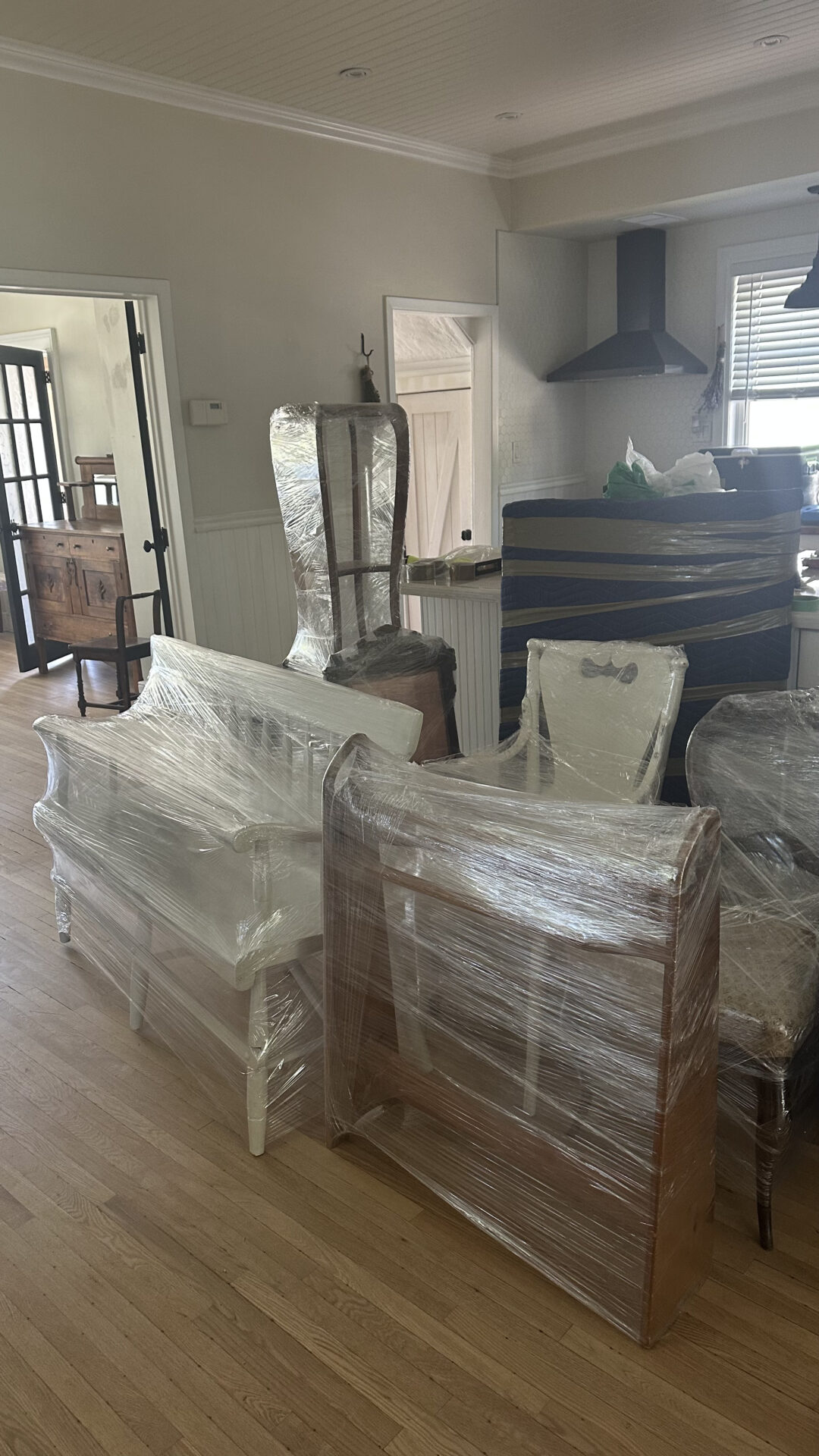 Movers delivering furniture to Downtown Brantford