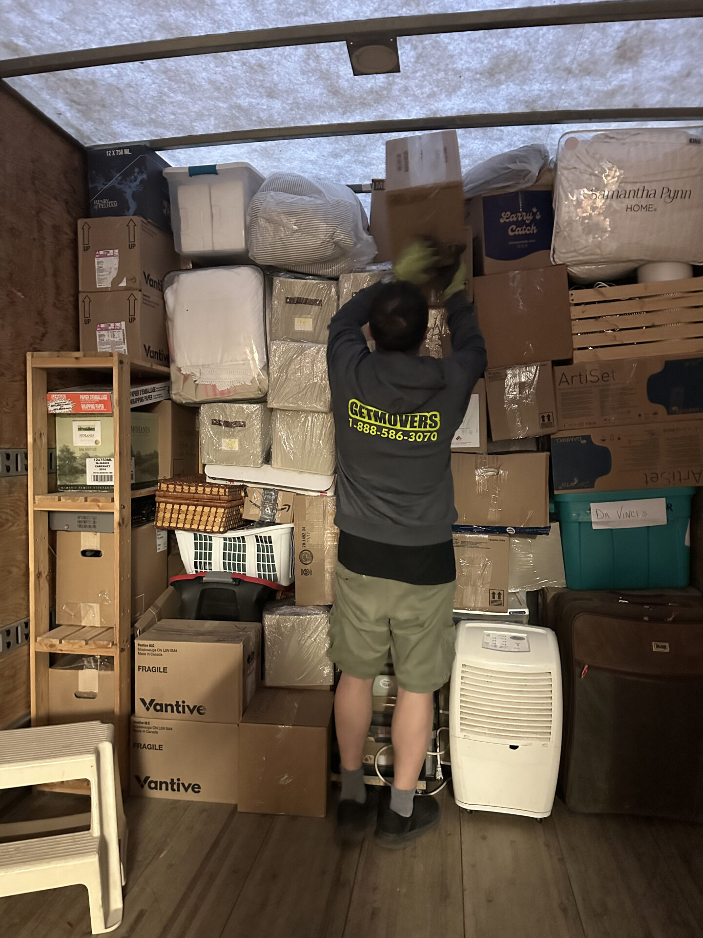Movers successfully delivering furniture to West Brantford