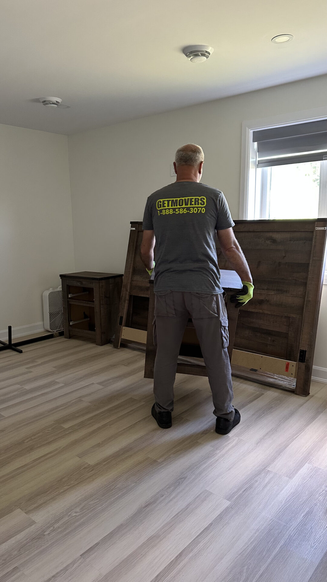 Bendale move completed — crew loading bungalow