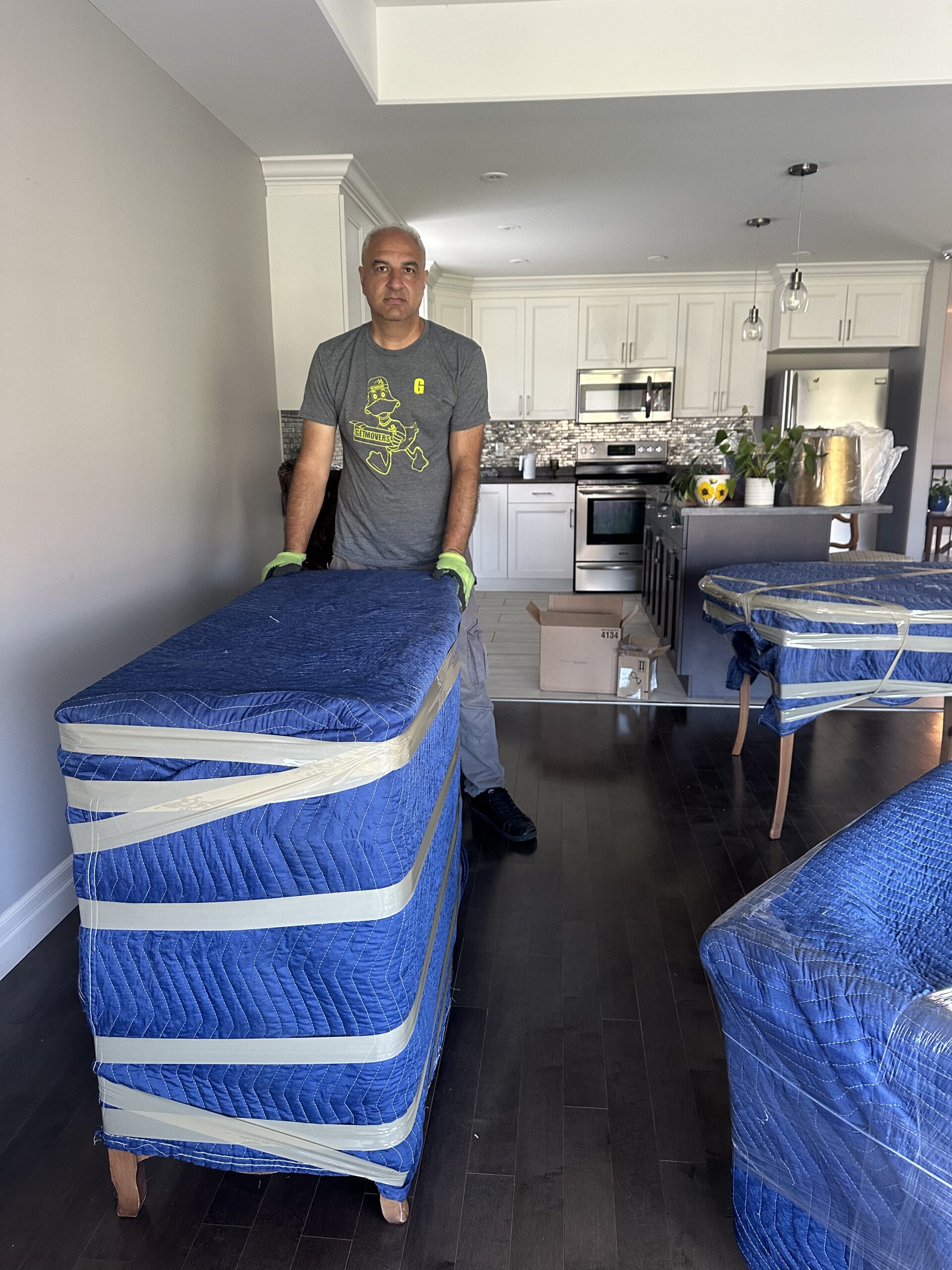Moving truck parked safely outside a Buttonville Markham property