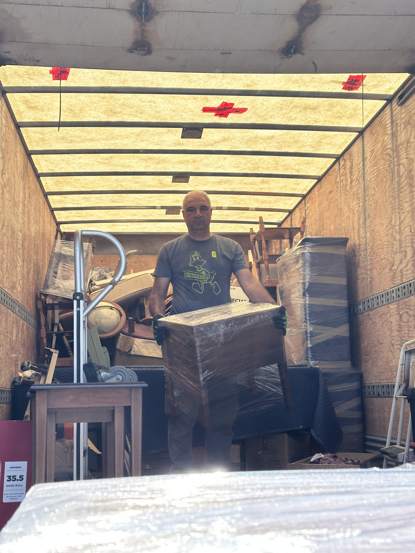 Lakeview move completed - truck unloading in Donevan
