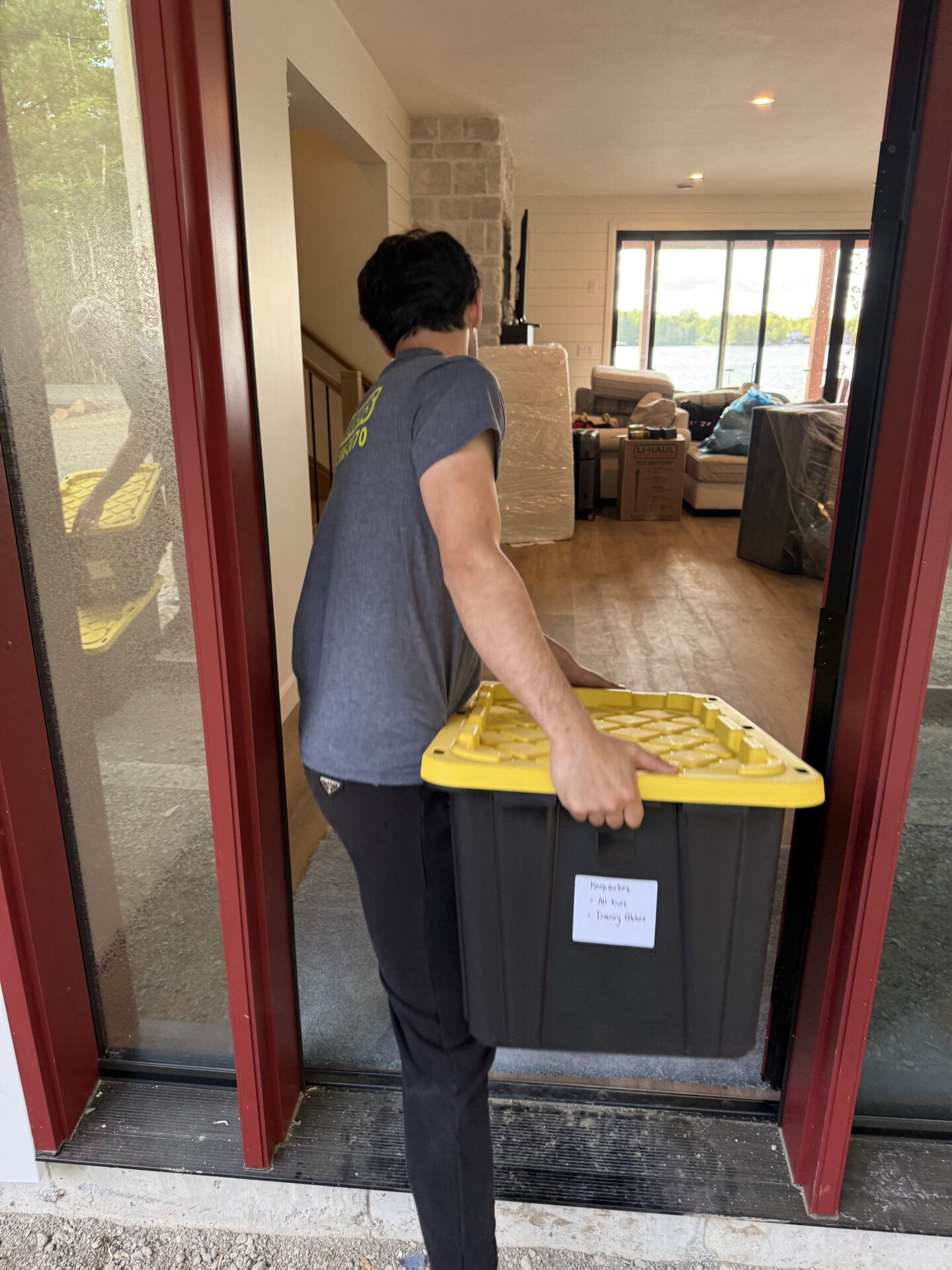 Movers packing items safely in Courtice