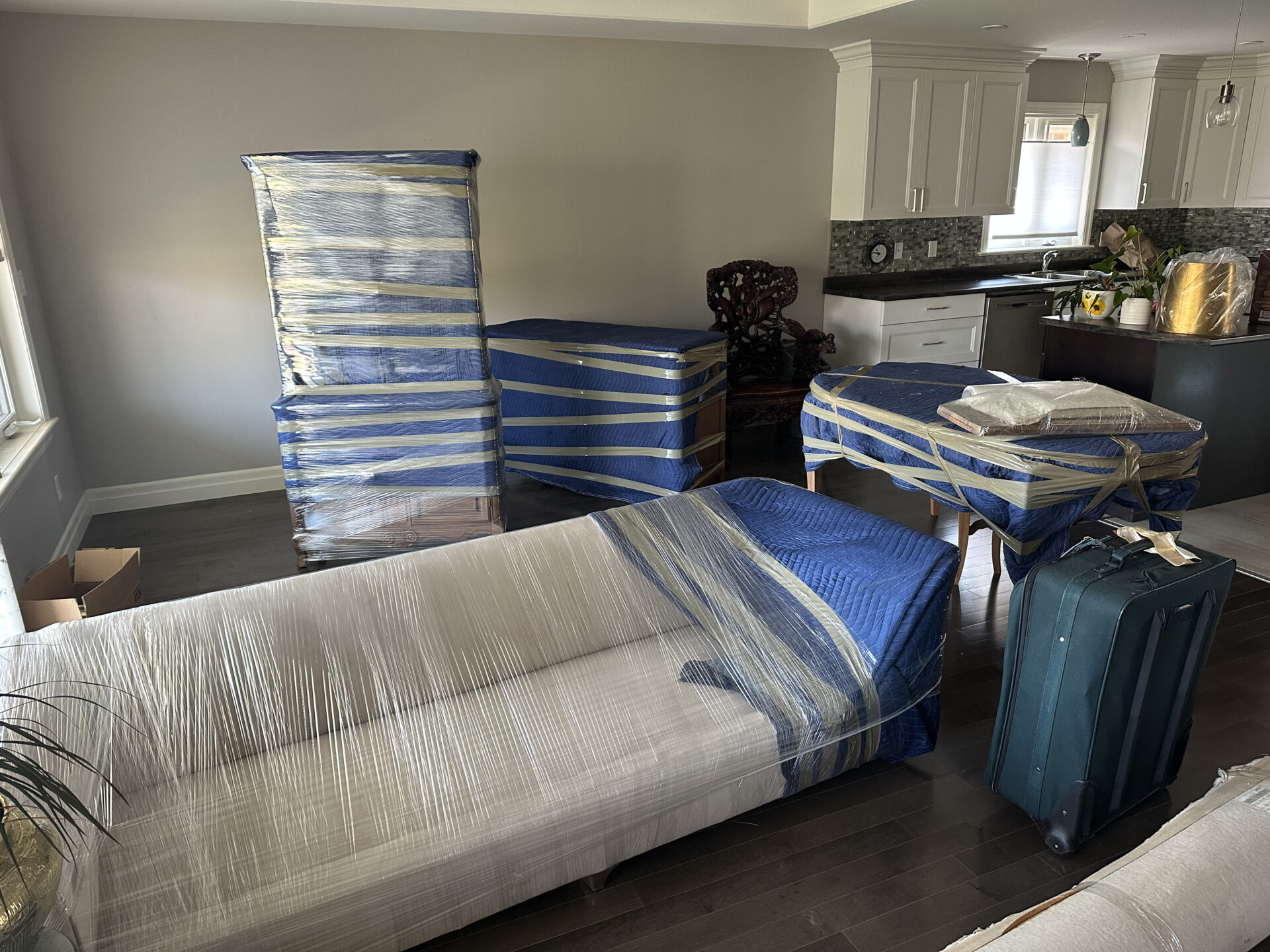 Moving from Edgewater Blvd — handling large items