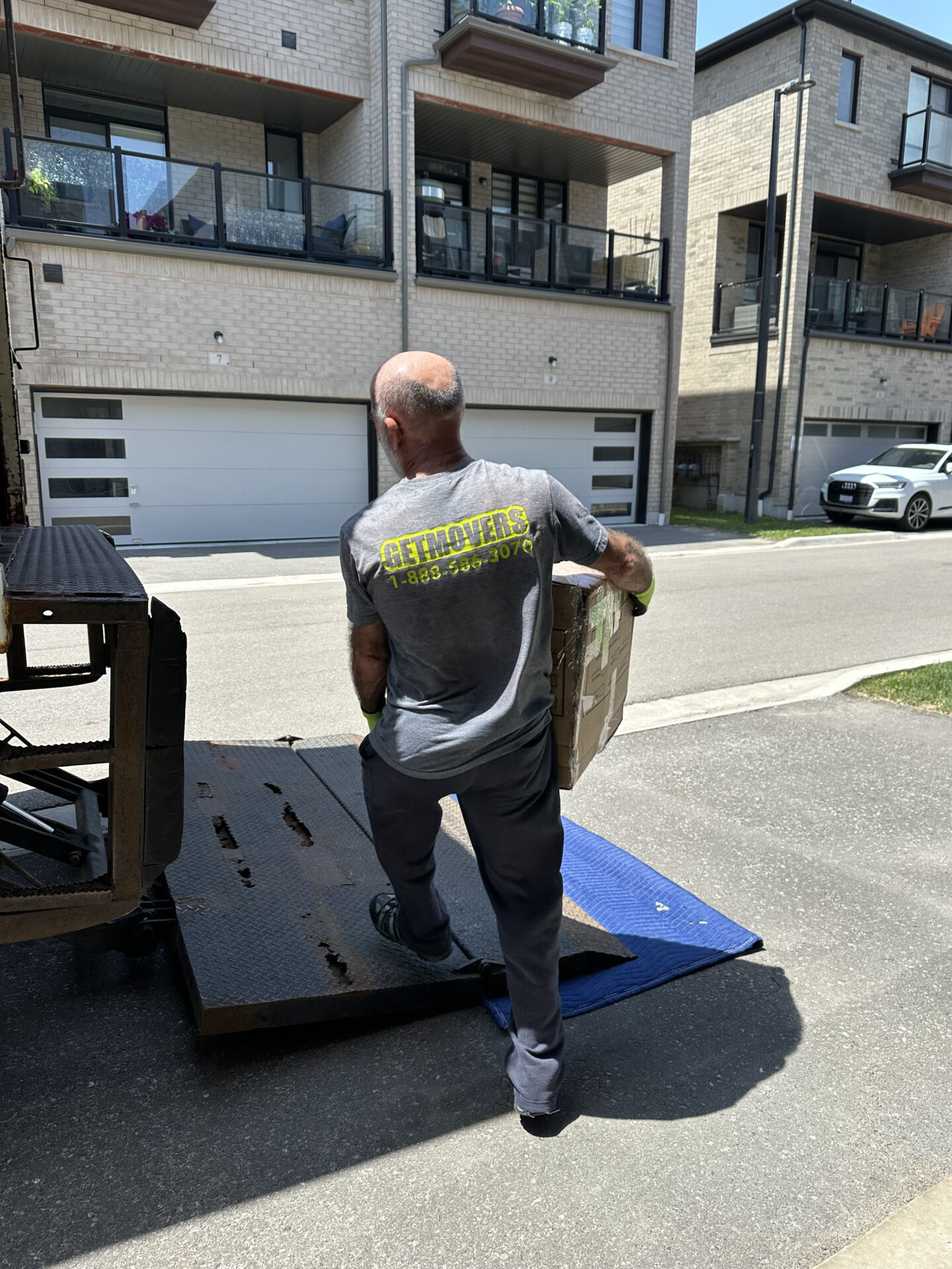 Professional movers unloading at Bayview Hill